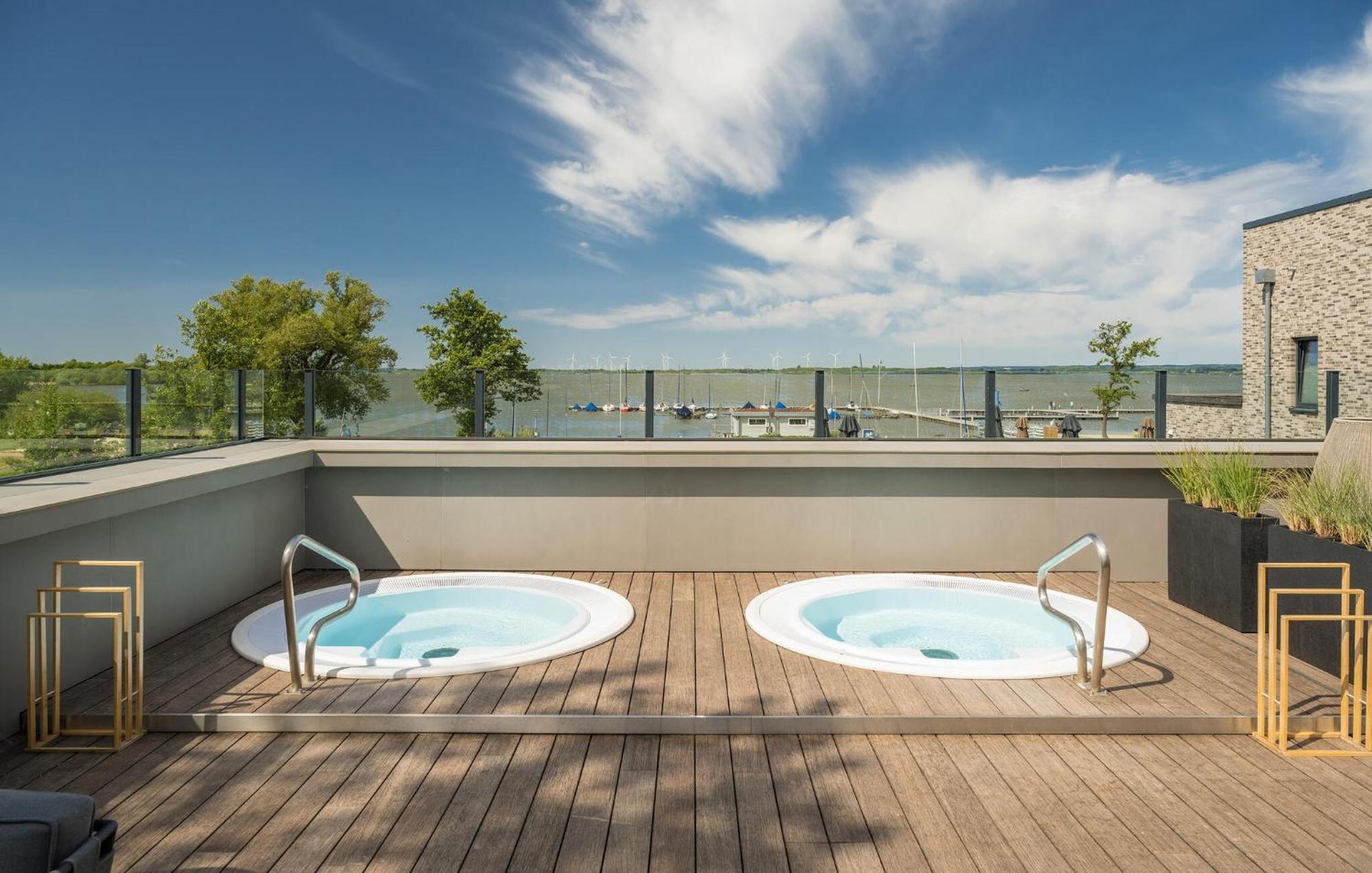 Awesome Home In Lembruch-Duemmer See With Kitchen Εξωτερικό φωτογραφία